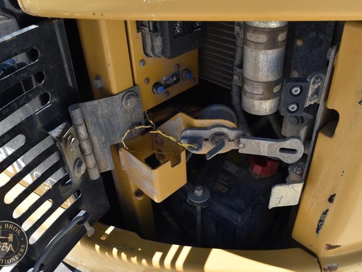 2010-caterpillar-308d-cr-image-46