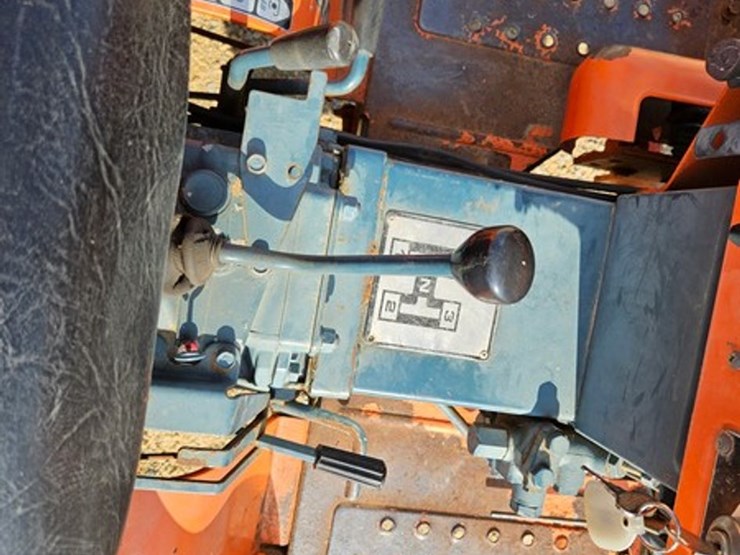 kubota-b8200-image-25