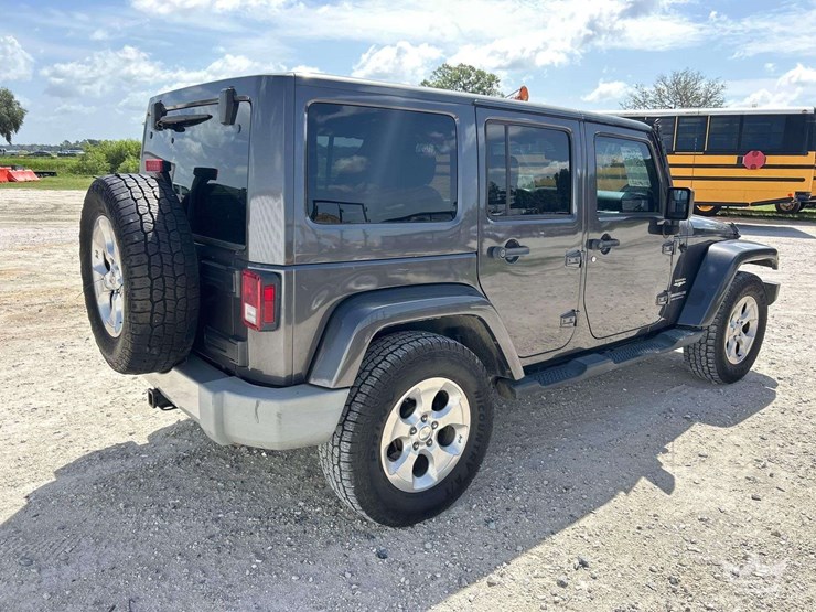 2014-jeep-wrangler-image-3