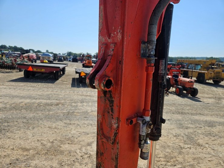 2020-kubota-u55-image-14