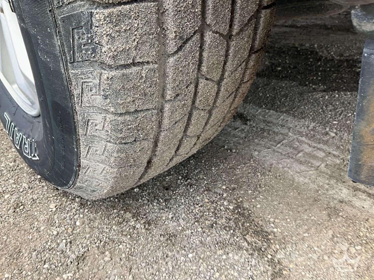 2017-ford-f150-image-33