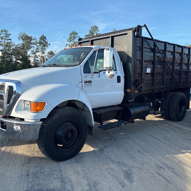 2007 FORD F750