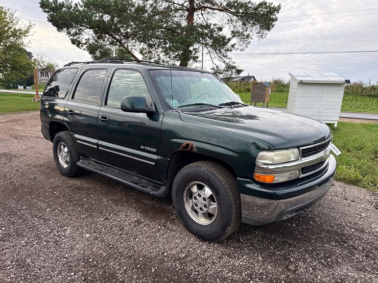 2001-chevrolet-tahoe-lt-image-7