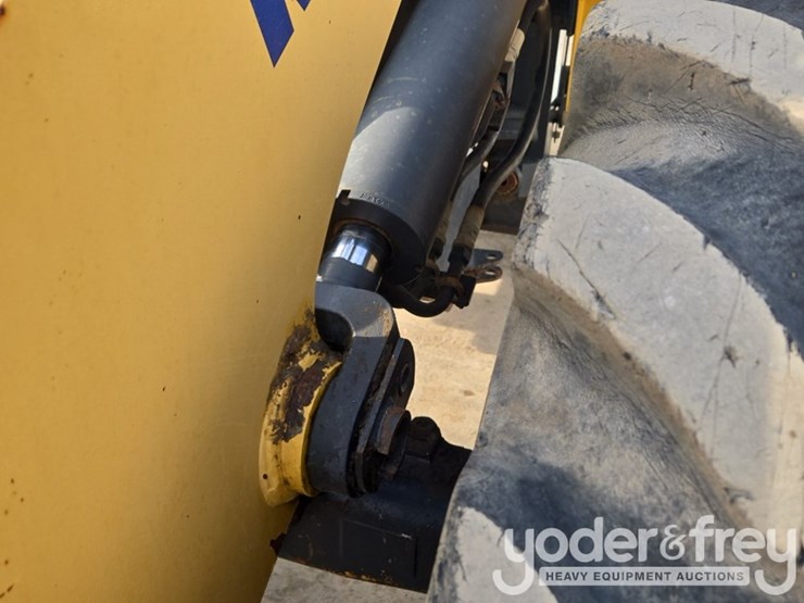 komatsu-wa150-6-image-23