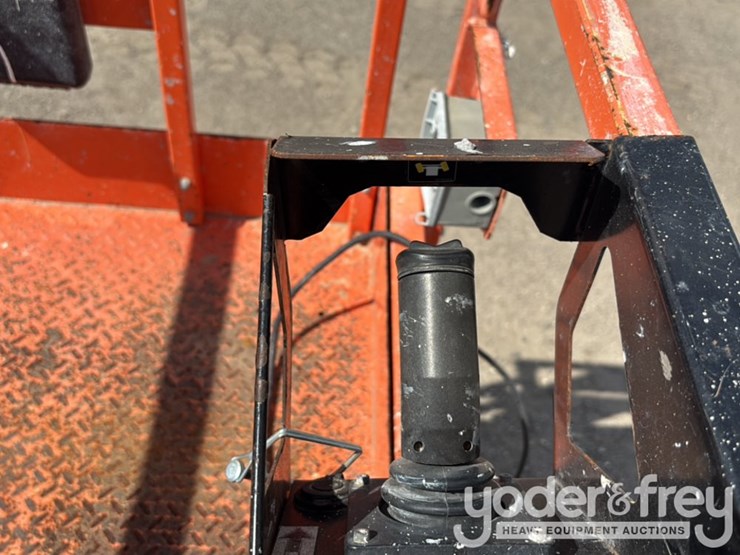 2021-jlg-es3246-image-19