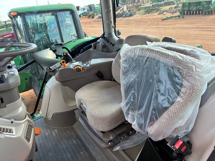 #207617-•-john-deere-6r155-tractor-image-14