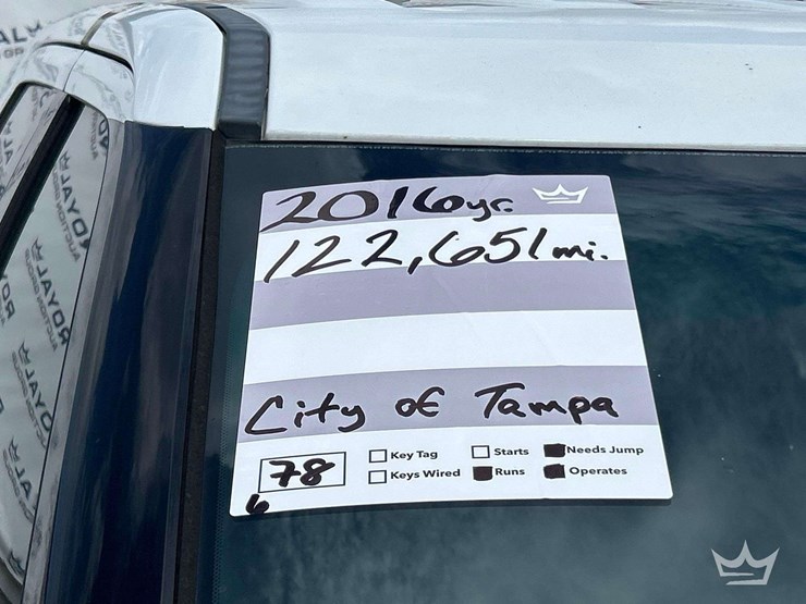 2016-ford-explorer-image-36