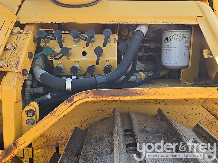 2007-caterpillar-d6n-xl-image-32