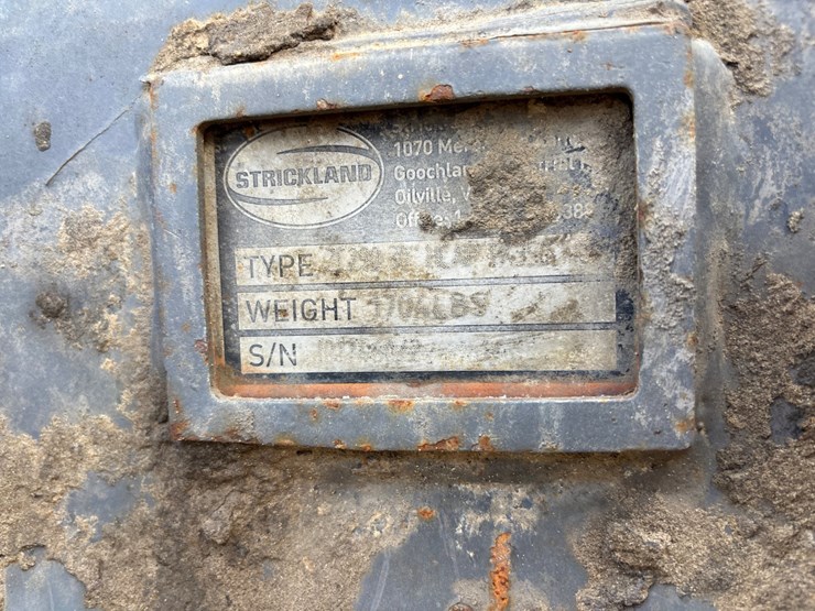 2019-deere-250g-lc-image-22