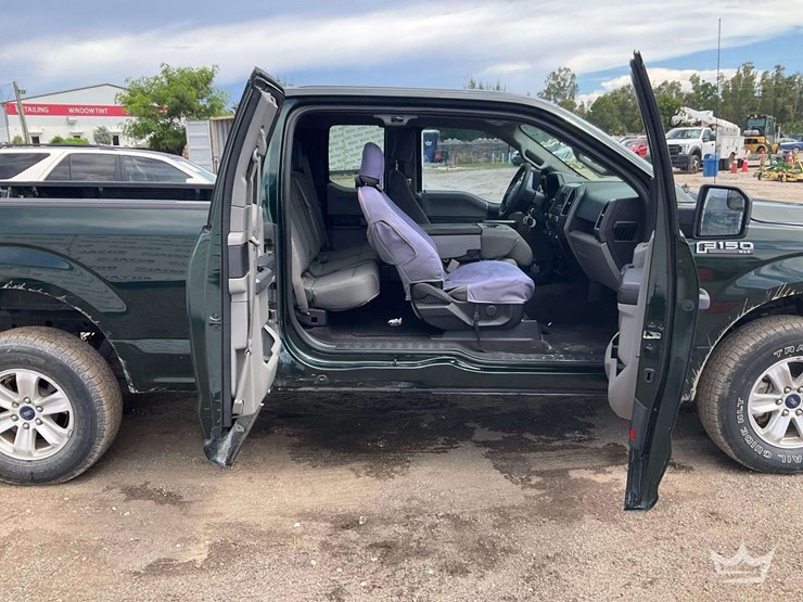 2017-ford-f150-image-28