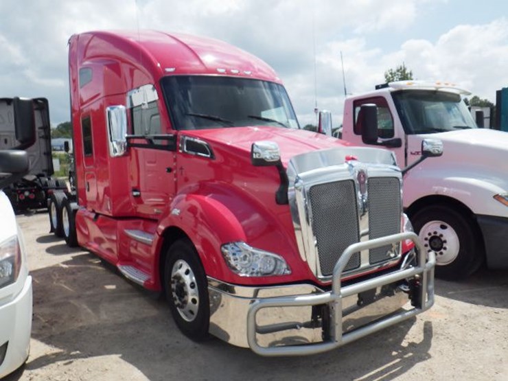 2019-kenworth-t680-image-4