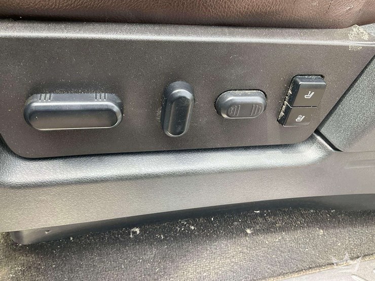 2011-ford-f150-image-13