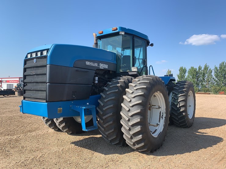 new-holland-9682-image-1