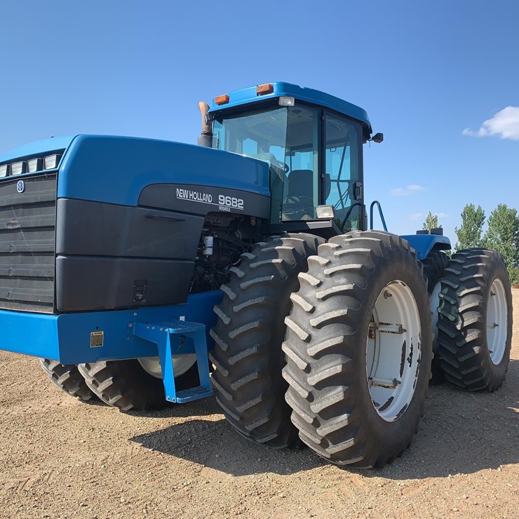NEW HOLLAND 9682