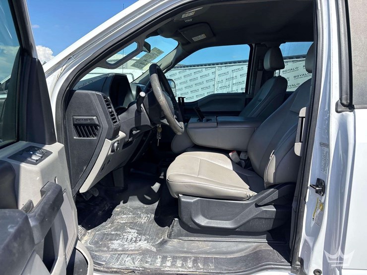 2019-ford-f150-image-11
