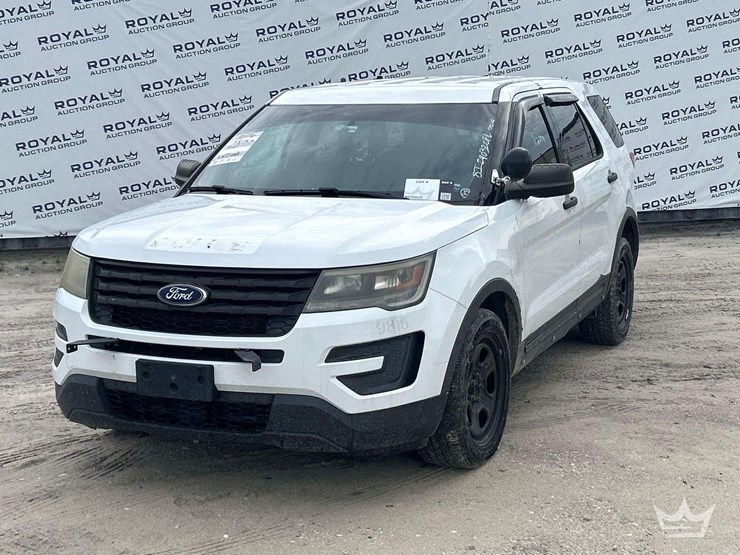 2017-ford-explorer-image-1
