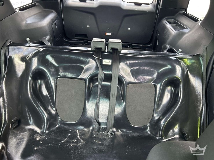 2016-ford-explorer-image-22