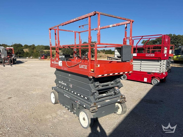 2021-skyjack-sj4732-32ft.-scissor-lift-image-2