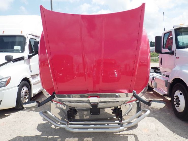 2019-kenworth-t680-image-29