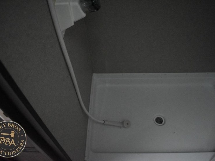 2019-keystone-rv-co-springdale-2200bh-46282-image-40