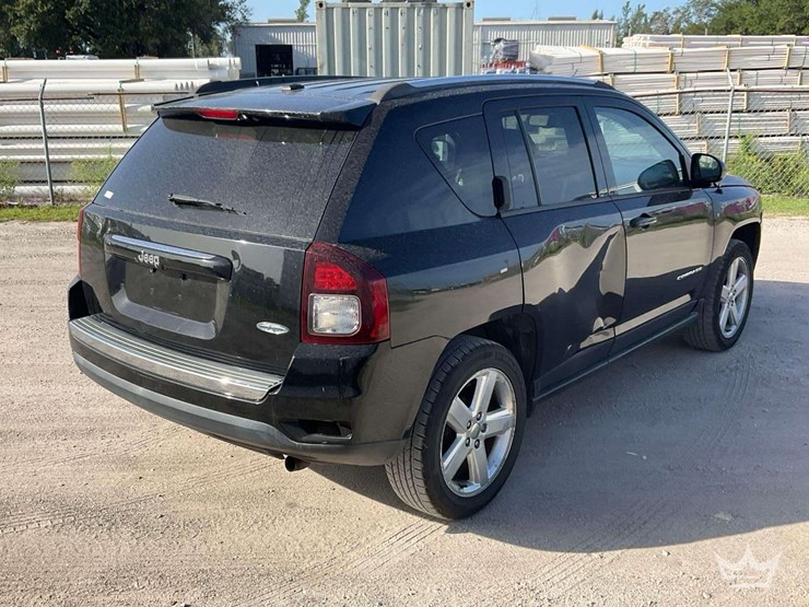 2014-jeep-compass-image-3