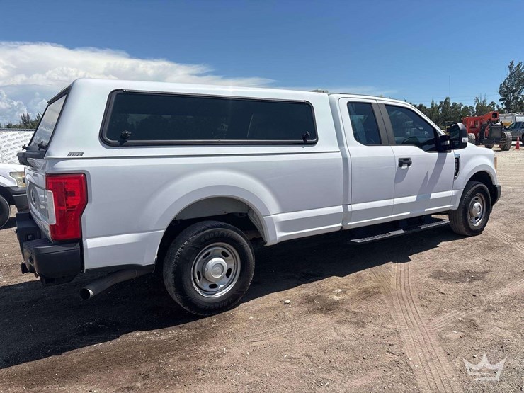 2017-ford-f250-image-3