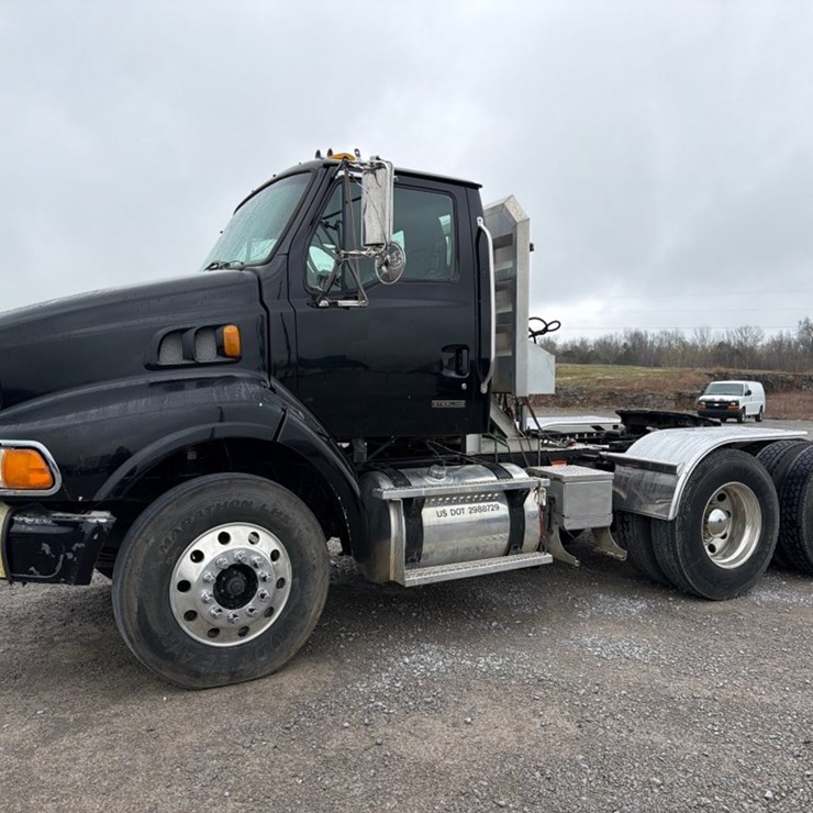 2007 STERLING AT9500