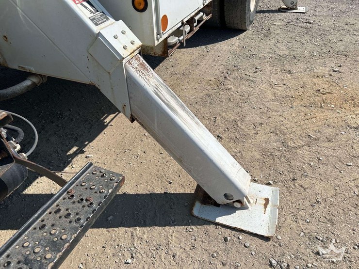 2014-international-durastar-4300-image-20