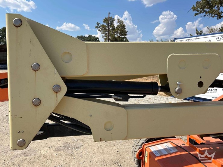 2016-jlg-e450aj-image-14