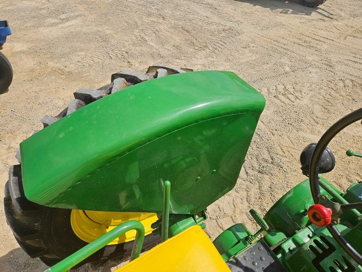 john-deere-b-image-38