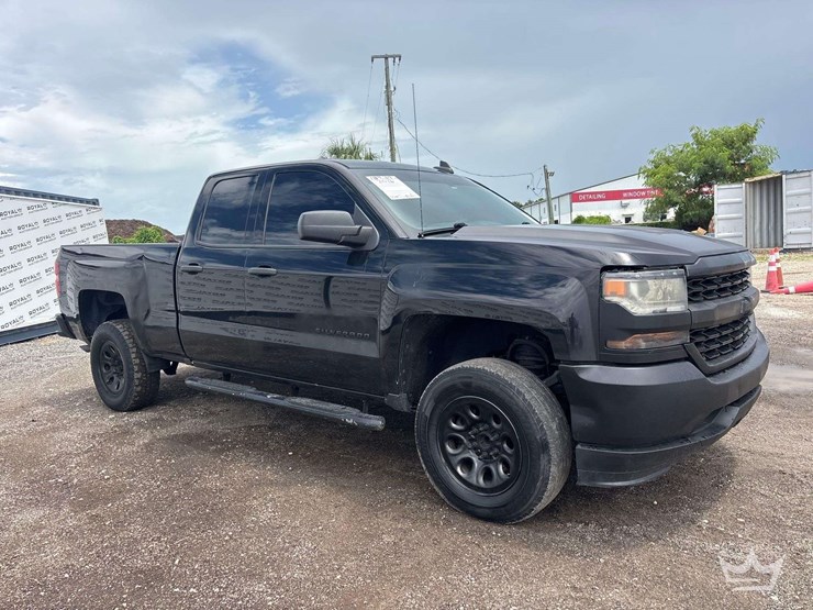 2016-chevrolet-silverado-1500-image-2