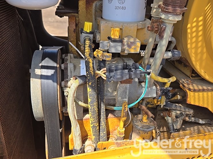 2007-caterpillar-d6n-xl-image-38
