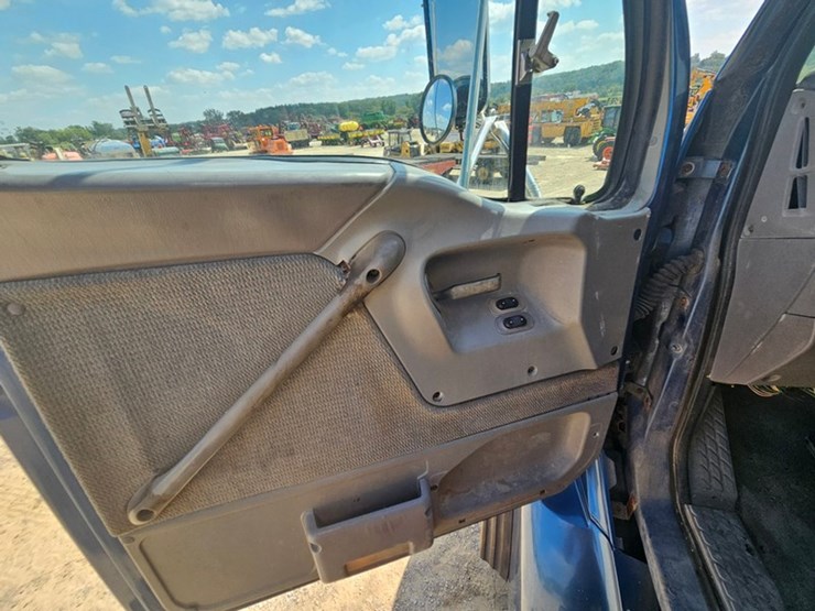 1997-ford-lt9522-image-36
