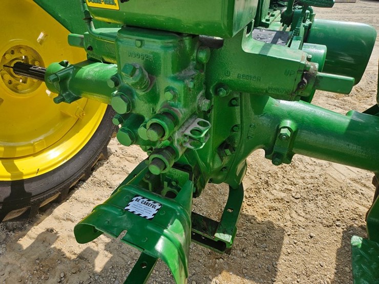 john-deere-b-image-23