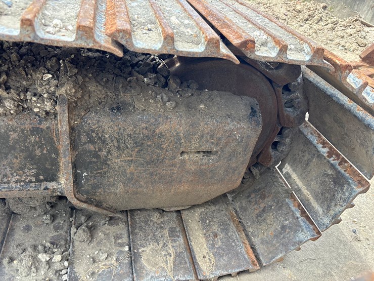 2019-deere-250g-lc-image-9