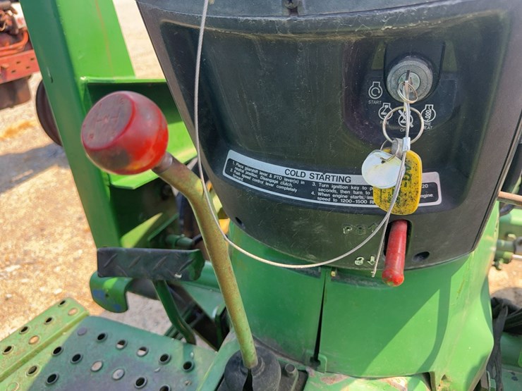 1992-john-deere-1070-image-27