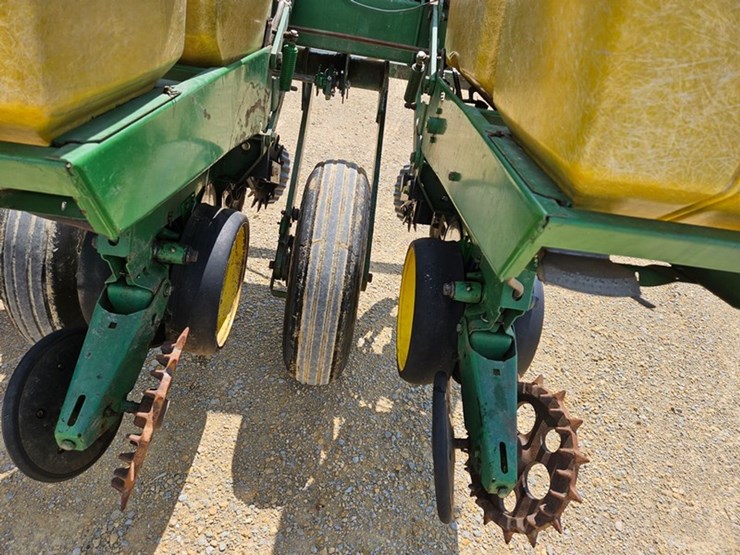 john-deere-7000-image-52