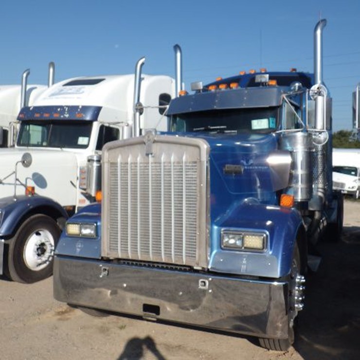 2000 KENWORTH W900L