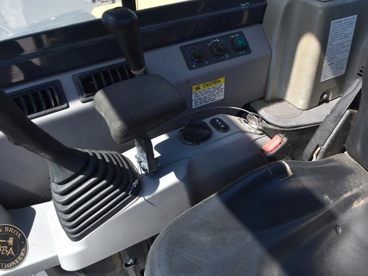 komatsu-pc45mr-5-image-55
