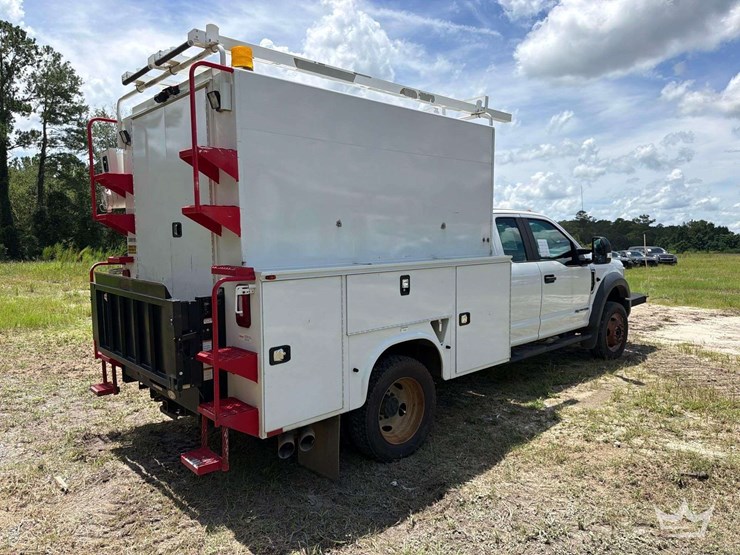 2019-ford-f550-image-3