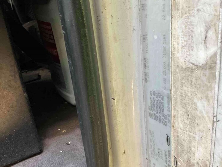 2002-sterling-m8500-image-23