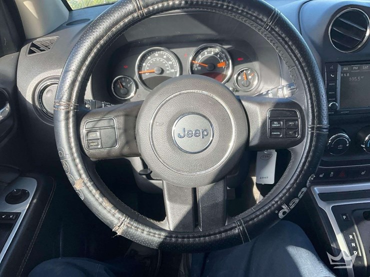 2014-jeep-compass-image-14