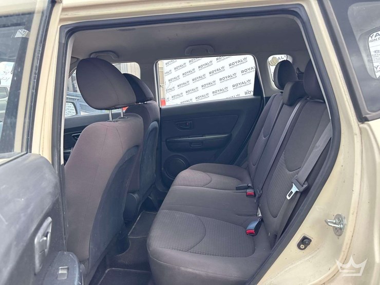2013-kia-soul-image-22