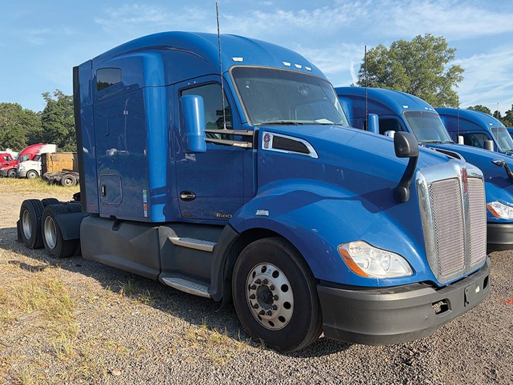 2019-kenworth-t680-image-1