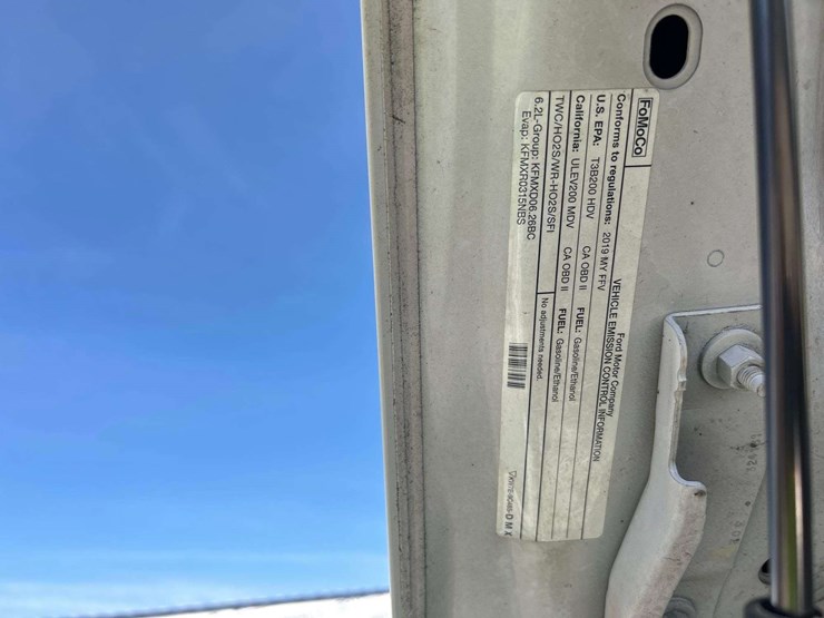 2019-ford-f350-image-11