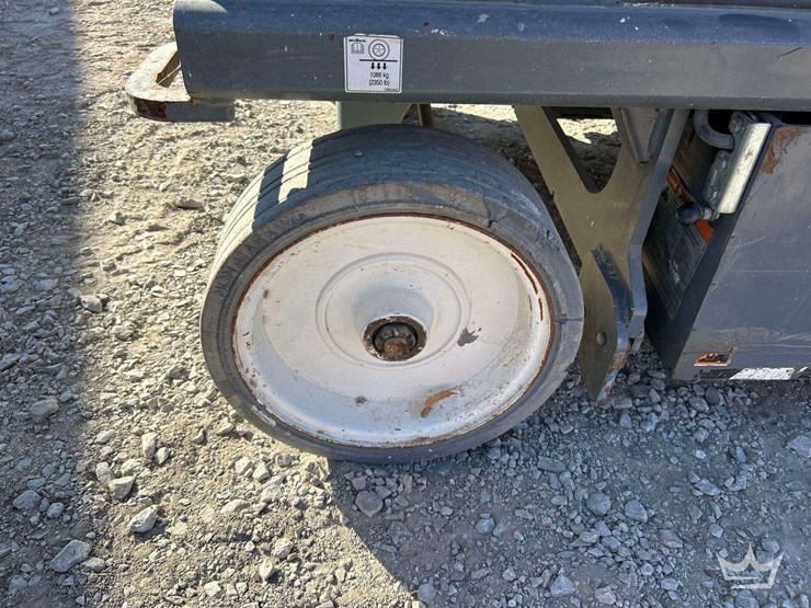 2021-skyjack-sj4732-32ft.-scissor-lift-image-17