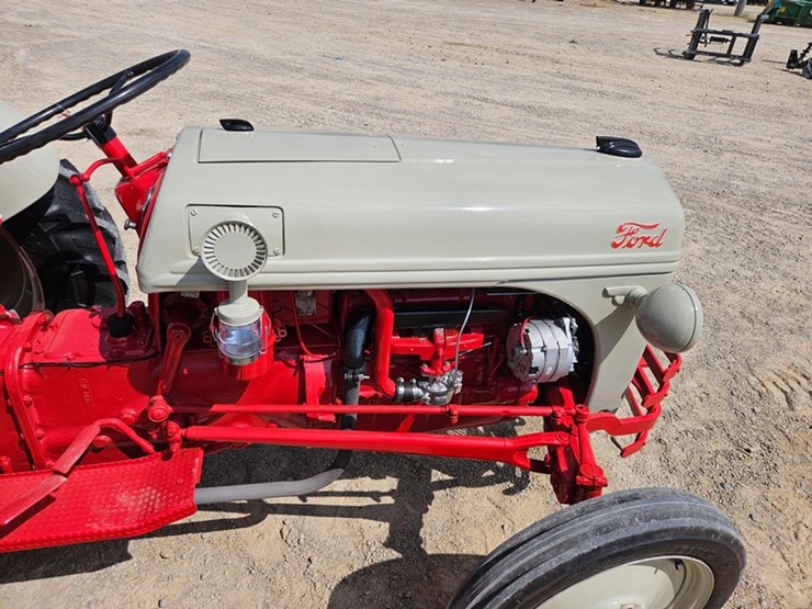 ford-8n-image-31