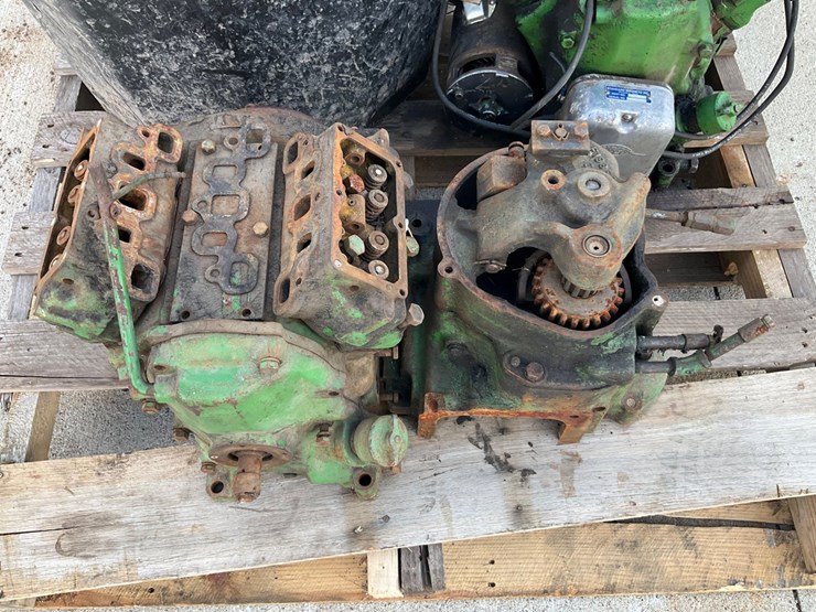 #5070-•-pony-motor-with-misc-parts.-image-14