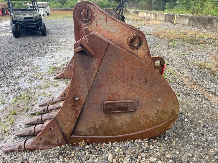 #4513-•-doosan-excavator-bucket-image-2