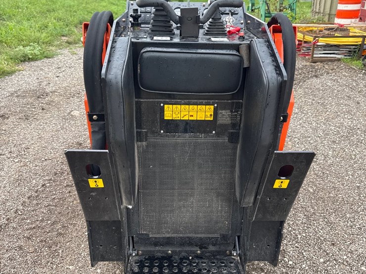 #756-•-2026-derette-v1000-stand-on-skid-steer-loader-image-4